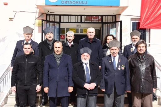 Şehit Mehmet Savunmaz, kendi adını taşıyan okulda anıldı
