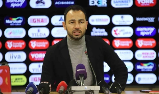 Selçuk İnan: &quot;Son final paslarında başarılı olamadık, gol atamadık ve maçı kaybettik&quot;
