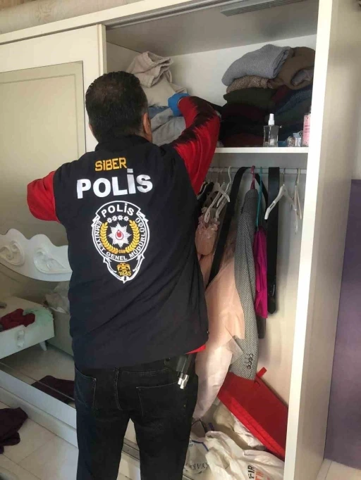 Siber polisten dolandırıcılık operasyonuna 4 tutuklama
