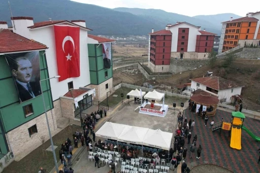 Sinop Durağan’da TOKİ konutları anahtar teslim töreni
