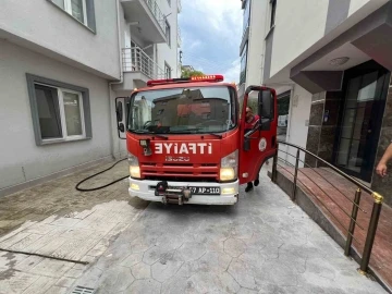 Sinop’ta bir evin balkonunda korkutan yangın
