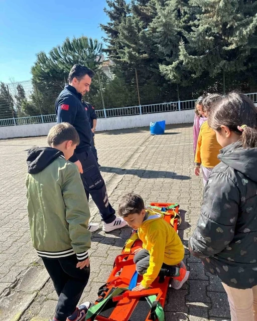 Sinop’ta öğrencilere acil sağlık eğitimi
