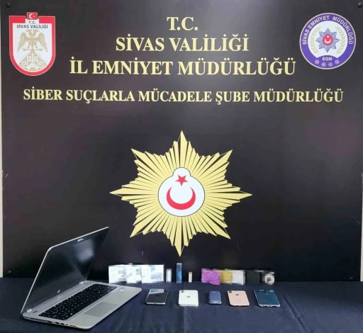 Sivas merkezli 4 ilde dolandırıcılık operasyonu
