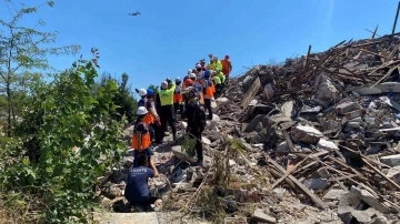 SPAK ekibi büyük depremin yıl dönümünde tatbikata katıldı
