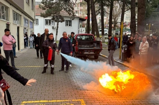 SUBÜ personel ve öğrencilerine yangın eğitimi verildi
