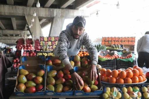 Suriye’de rejimin çökmesiyle halk, ithal ürünlerle tanıştı
