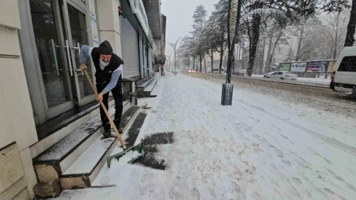 Tatvan’da kar yağışı
