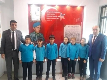 Tayini çıkan Müdür Efe’ye şehit ailesinden teşekkür
