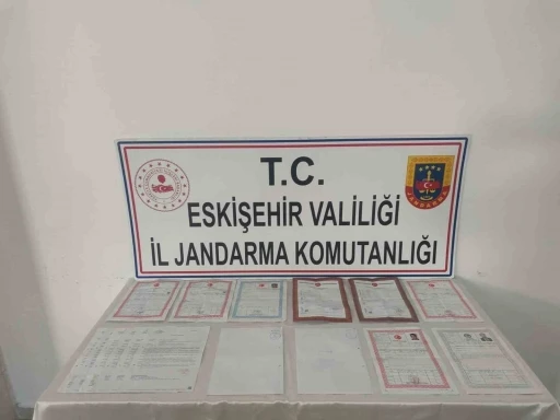 Tefecilik yapan 2 kişi yakalandı
