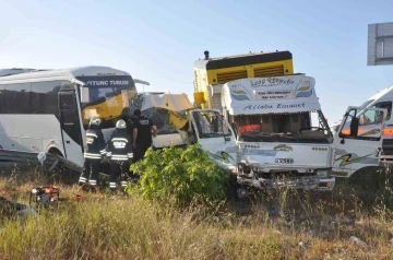 Tekirdağ’da feci kaza: 18 işçi hastaneye kaldırıldı
