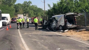 Tekirdağ’da iş servisi ile panelvan çarpıştı: 2 ölü, 10 yaralı
