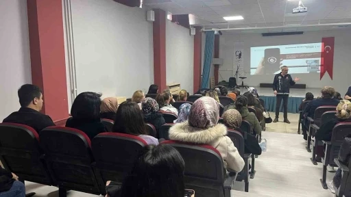 Tekirdağ’da Narkorehber timinden bağımlılıkla mücadele etkinlikleri
