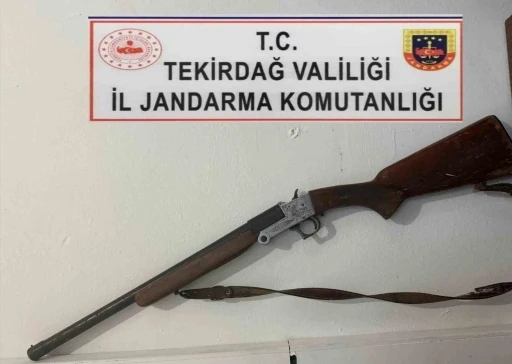 Tekirdağ’da uyuşturucu, silah ve kaçak kazı operasyonları
