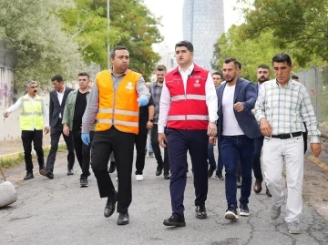 Temizlik ve bakım çalışmalarının yeni durağı Barbaros Mahallesi oldu
