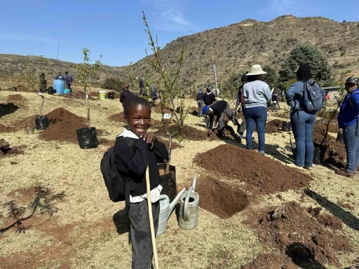 TİKA’dan kuruluşunun 200. yılında Lesotho Krallığı’na 2000 fidan
