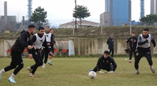 TKİ Tavşanlı Linyitspor, Alaşehir Belediyespor maçına hazırlanıyor
