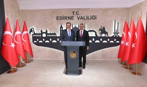 TOBB Başkanı Hisarcıklıoğlu: &quot;Bugüne kadar 15 gümrük kapısının modernizasyonunu tamamladık&quot;
