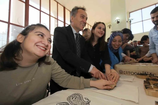 TOGÜ uluslararası ve engelli öğrencilerle geleneksel sanatları buluşturdu
