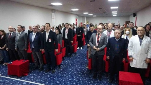 Trabzon’da sağlık çalışanları 14 Mart Tıp Bayramı’nda bir araya geldi
