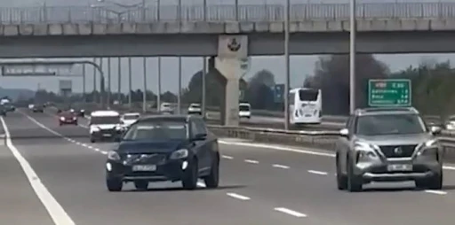 Trafikte geri geri giden sürücü tehlike saçtı: 20 bin lira ceza kesildi
