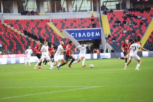 Trendyol Süper Lig: Gaziantep FK: 0 - Bodrum FK: 0 (Maç devam ediyor)
