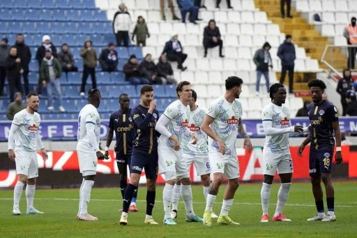 Trendyol Süper Lig: Kasımpaşa: 0 - Çaykur Rizespor: 0 (Maç devam ediyor)
