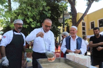 Turgutlu Belediyesinden aşure hayrı
