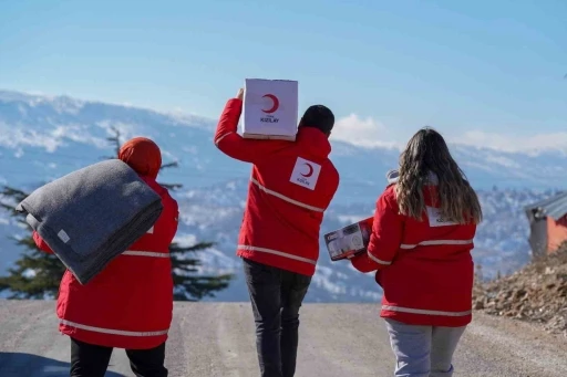 Türk Kızılay 6 Şubat depremlerinden etkilenen bölgelerde yardım çalışmalarına devam ediyor
