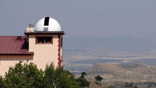 Türkiye’nin ilk döner kubbeli uzay gözlemevi faaliyete geçti
