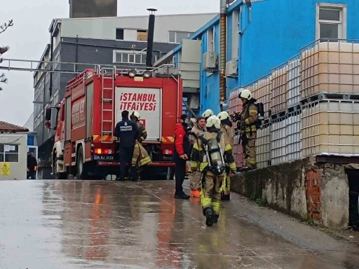 Tuzla’da fabrikada kimyasal madde sızıntısı: İşçiler tedbir amaçlı tahliye edildi
