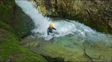 Uludağ’ın şelalelerine girmek yürek istiyor
