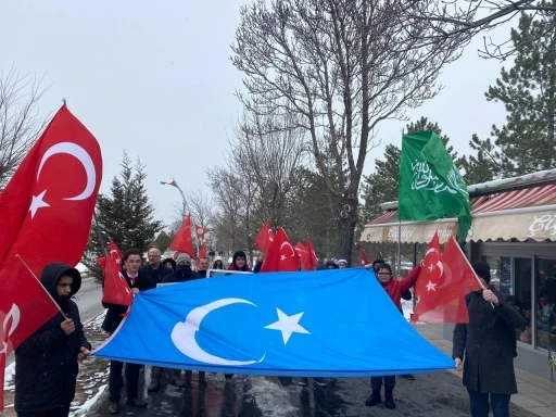 Üniversite öğrencilerinden, Doğu Türkistan’a destek yürüyüşü
