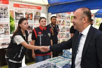 Üniversitesi kampüsünde bilgilendirme standı açıldı
