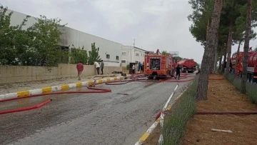 Uşak’ta tekstil fabrikasında çıkan yangın söndürüldü
