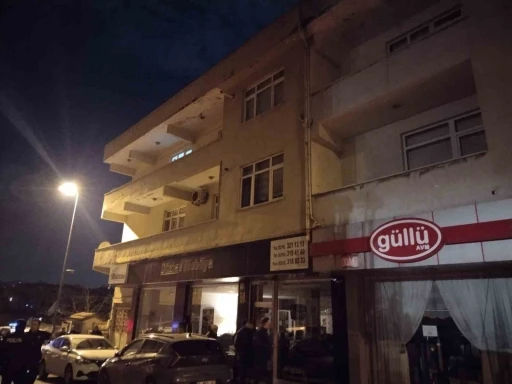 Üsküdar’da toprak kayması nedeniyle 2 bina boşaltıldı
