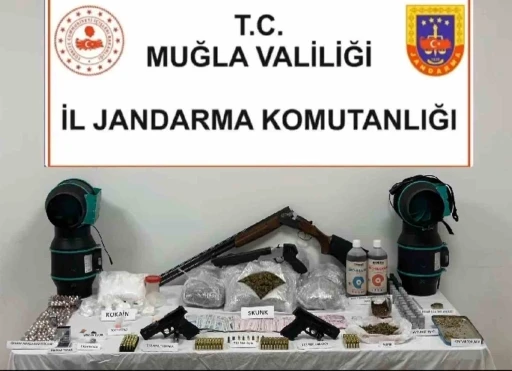 Muğla’da Uyuşturucu ve Silah Operasyonu