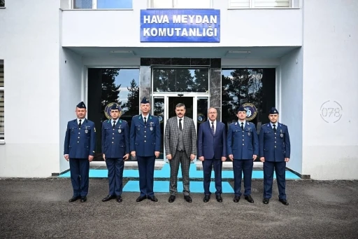 Vali Çiftçi’den Hava Meydan Komutanlığı’na ziyaret
