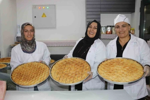 Van’da ev baklavalarına yoğun talep
