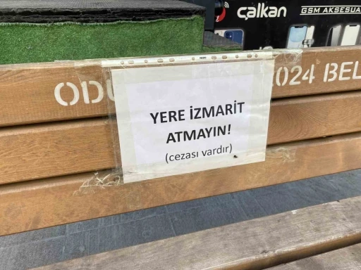 Vatandaşın ceza yememesi için esnaftan uyarı mesajı
