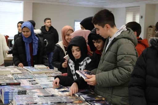 Yahyalı 2. Kitap Günleri’ne kitapseverlerden yoğun ilgi
