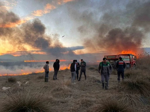 Yamadı Gölü’nde 10 günde üçüncü yangın: 50 hektar alan yandı, 1 şüpheli gözaltında
