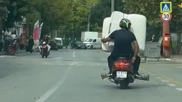 Yataklı motosiklet turu kamerada
