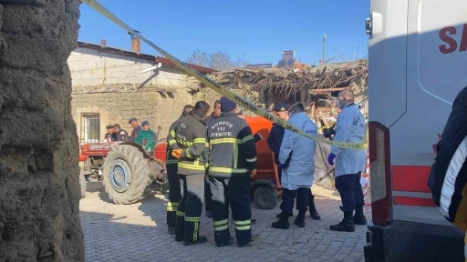 Yem karma makinesine düşen şahıs hayatını kaybetti
