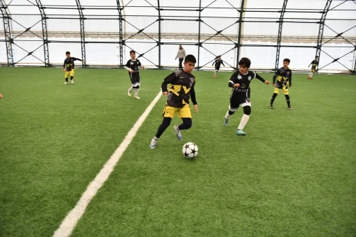 Yeşilyurt’ta ödüllü sömestr futbol turnuvası
