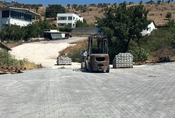 Yunusemre Belediyesinden Bağyolu Mahallesine parke taşı hizmeti
