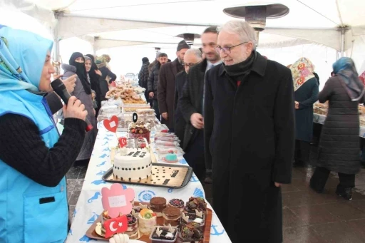 Yürekler hayır için buluştu
