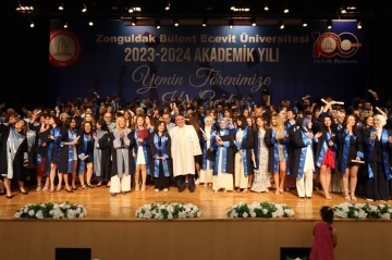 ZBEÜ Tıp Fakültesi mezunları için yemin töreni düzenlendi
