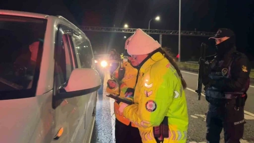 Zonguldak’ta jandarma ve polisin denetimleri sürüyor
