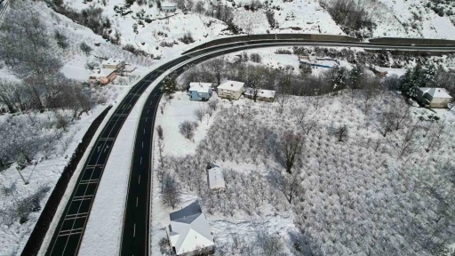 Zonguldak’ta kapalı 18 köy yolunu açma çalışmaları sürüyor
