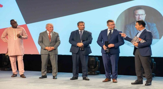 Başkan Aras Maltada turizm forumuna katıldı
